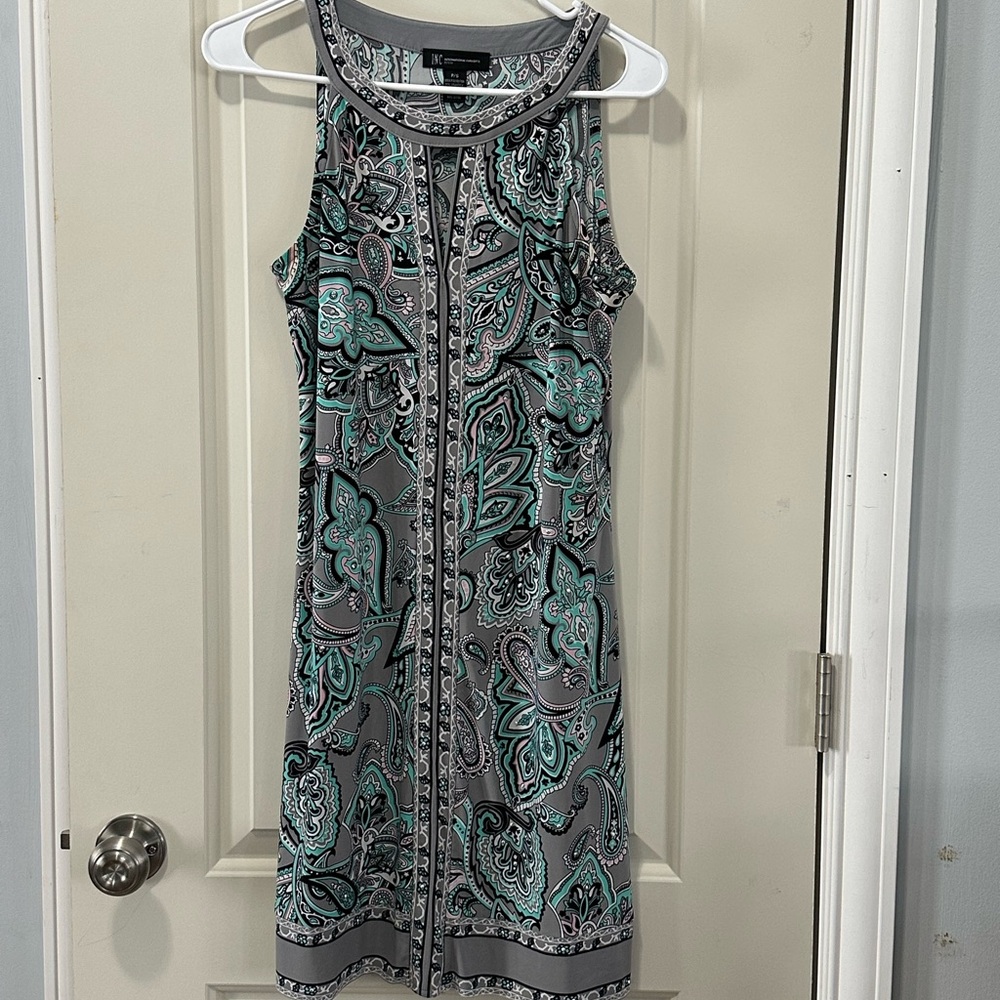 Paisley Print Sleeveless Dress - Gray and Teal Size Petite Small